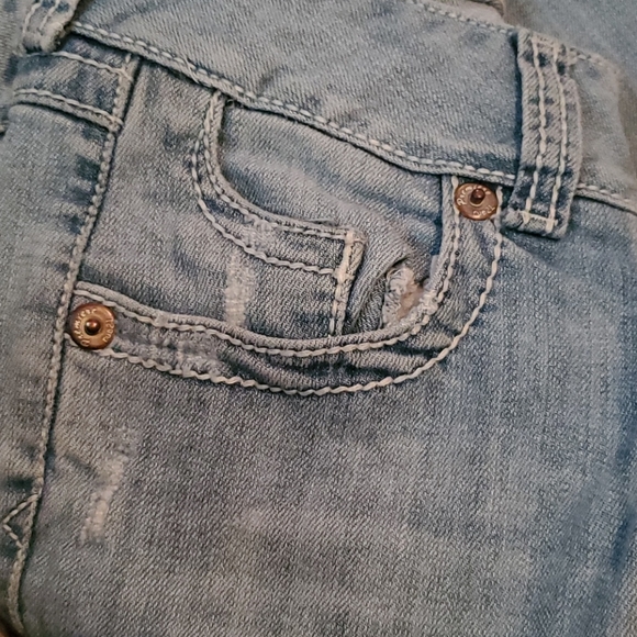 Low rise distressed bell bottom jeans - Picture 12 of 12